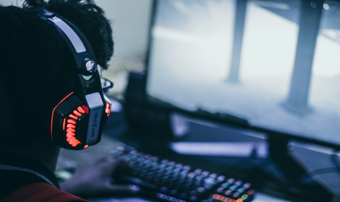Online Gaming and Technology PE-DE-014