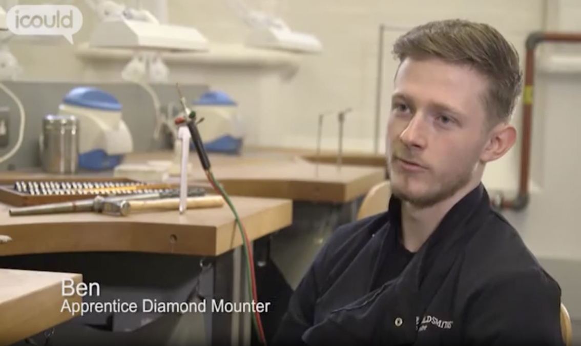 Career as an Apprentice Diamond Mounter SS-CG-025